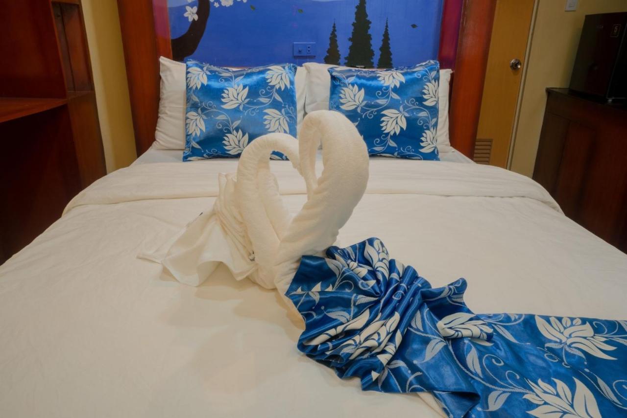 Skylodge Resort Coron Exterior photo