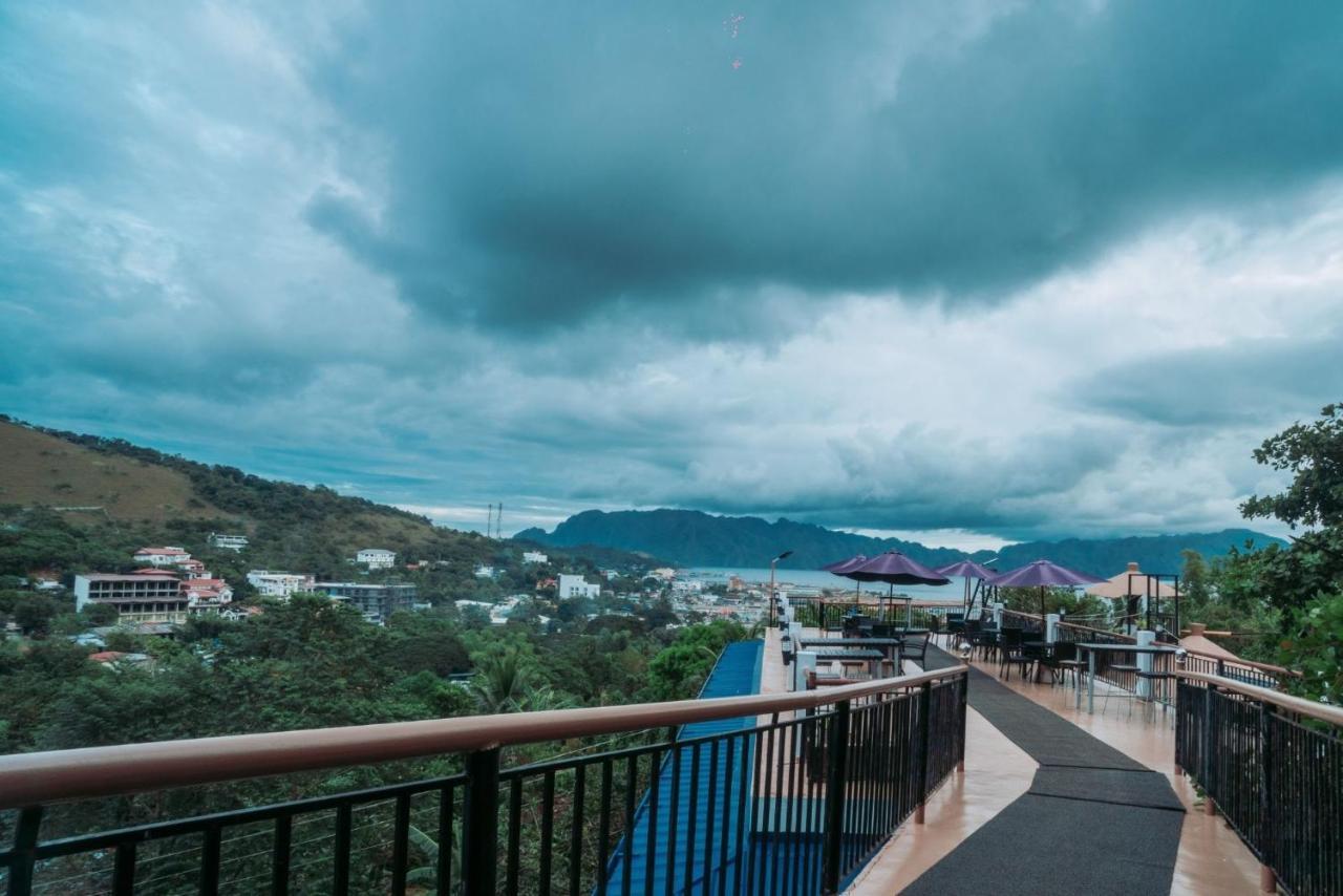 Skylodge Resort Coron Exterior photo