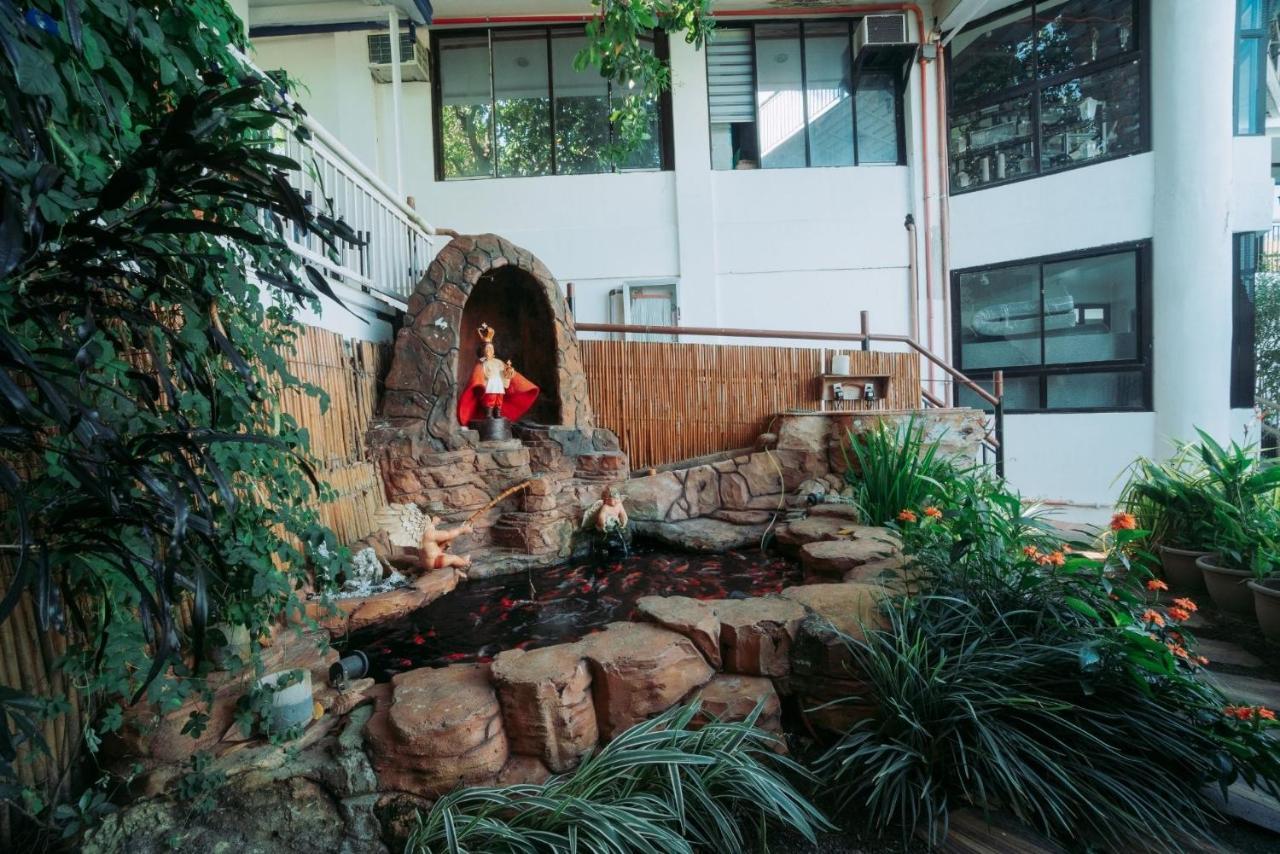Skylodge Resort Coron Exterior photo