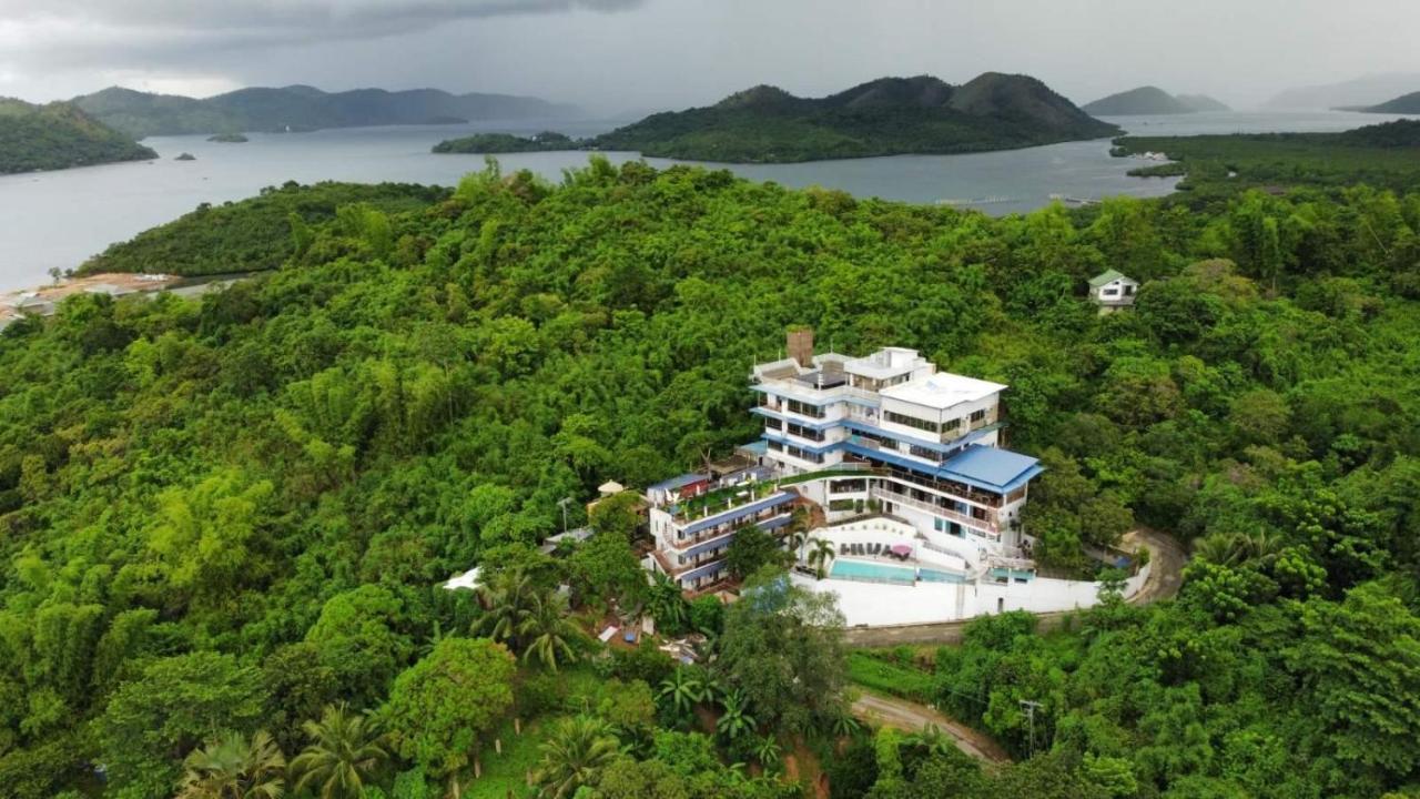 Skylodge Resort Coron Exterior photo