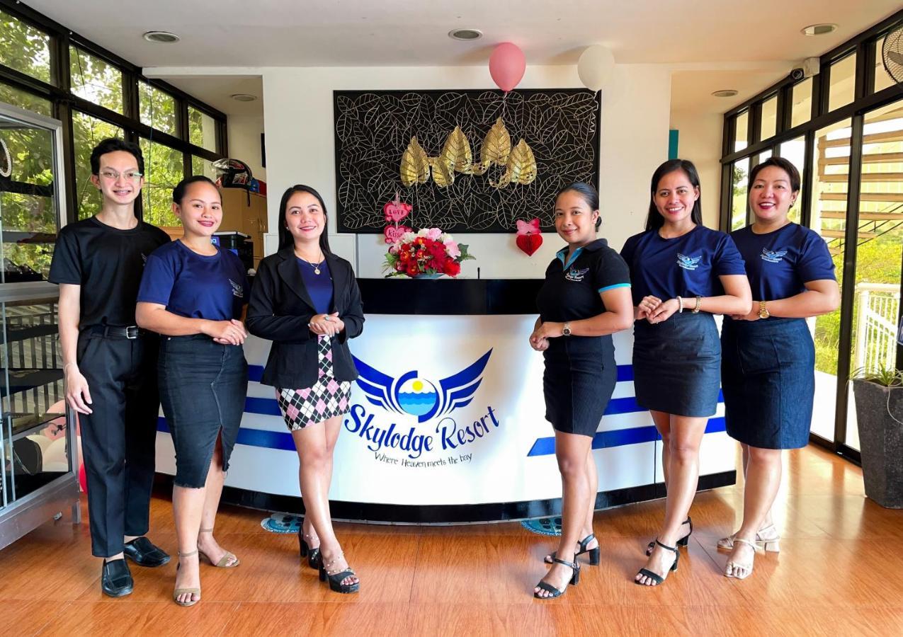Skylodge Resort Coron Exterior photo